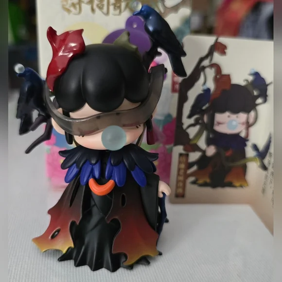 Nanci Chinese Poetry Series Figures  "Crows On Withered Vines" - Picture 3 of 16